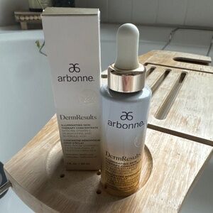 Arbonne Durm results illuminating skin therapy. Concentrate.